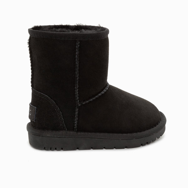 Grade school on sale ugg boots