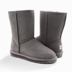 'NEW GENERATION' UGG LADIES CLASSIC 3/4 SHORT BOOT